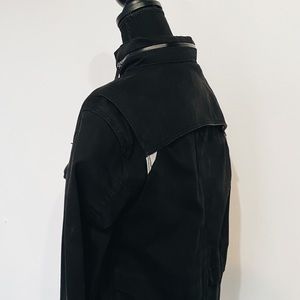 LEVI’S COMMUTER DENIM JACKET